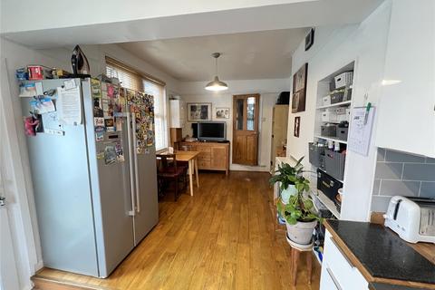 8 Vambery Road, London, SE18 3HA