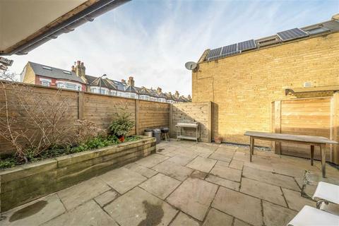 97a Bradgate Road, London, SE6 4TR