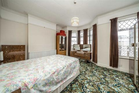 2 bedroom terraced house for sale, Bellamy Street, London SW12