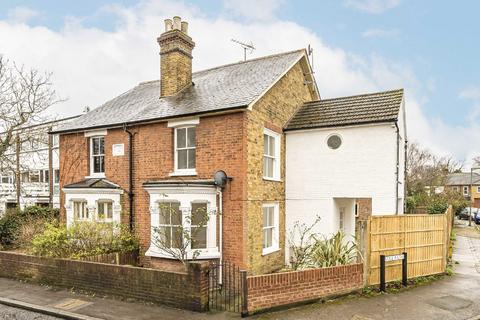 3 bedroom semi-detached house for sale, Green Street, Sunbury-On-Thames TW16