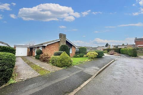 3 bedroom detached bungalow for sale, Kingston Close Long Buckby NN6 7RZ