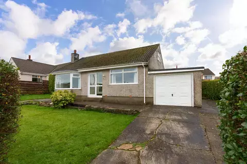 2 bedroom semi-detached house for sale, 19, Glen View Road, Onchan