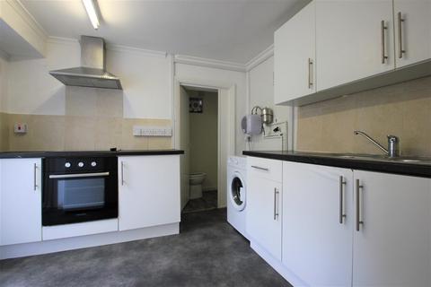 2 bedroom flat to rent, Hartington Road, Brighton