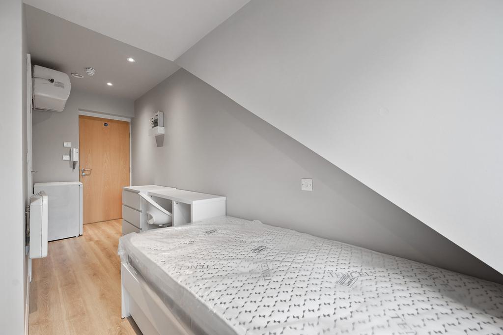 CS - Room 24, 30 Westland Road - C1 (1)