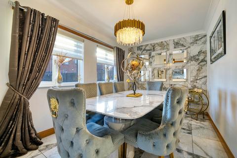 4 bedroom detached house for sale, Scalloway Road, Glasgow