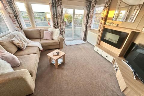 2 bedroom static caravan for sale, Amble Links Holiday Park