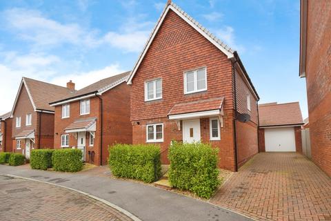 4 bedroom detached house for sale, Matthews Road, Amesbury, SP4 7UN