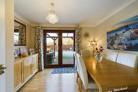 1 Berwald Close, Browns Wood, Milton Keynes, MK7 8EG