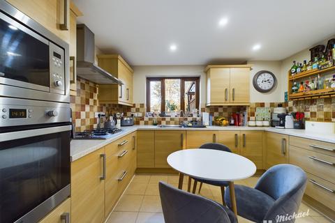 1 Berwald Close, Browns Wood, Milton Keynes, MK7 8EG