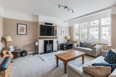 3a Westway, London, SW20 9LX