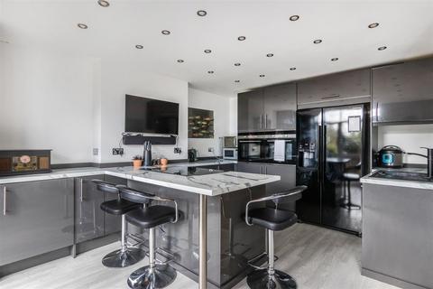 3a Westway, London, SW20 9LX