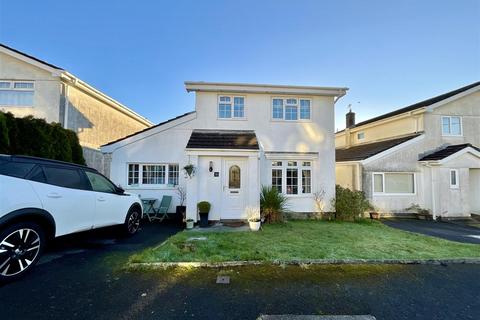 3 bedroom detached house for sale, Erw Non, Llannon, Llanelli