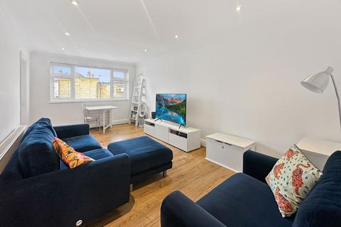 25a Salisbury Avenue, Stanford-le-hope, SS17 0DA