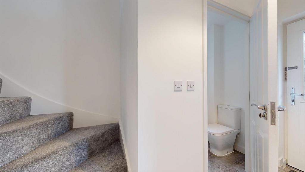 Ground Floor Cloackroom