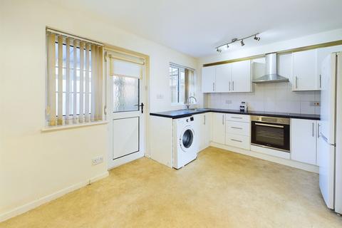 2 bedroom townhouse for sale, Downham Close, Nottingham NG5