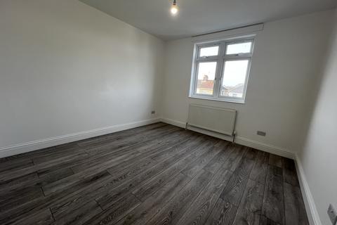 2 bedroom flat to rent, Heron Hill, Belvedere DA17