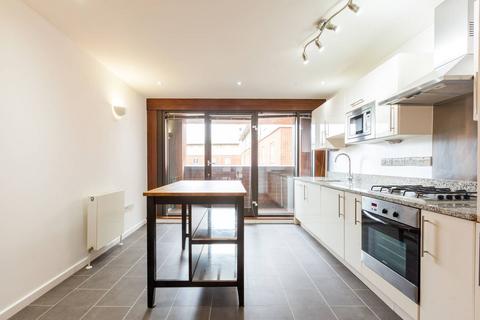 1 bedroom flat for sale, Bell Yard Mews, London Bridge, London, SE1