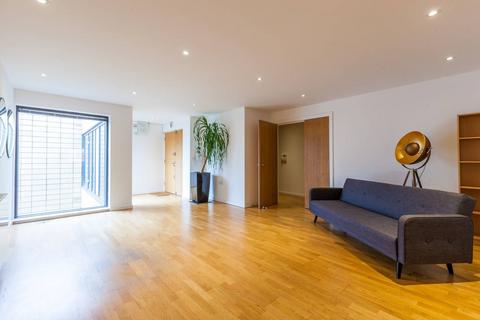 1 bedroom flat for sale, Bell Yard Mews, London Bridge, London, SE1