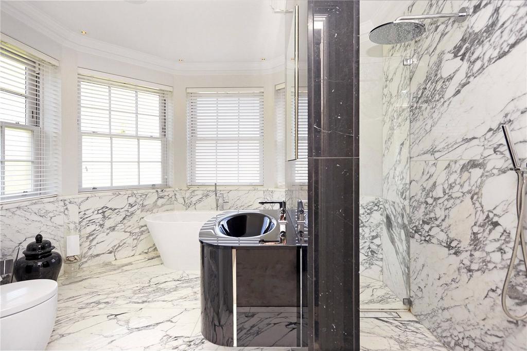 Principal Bathroom