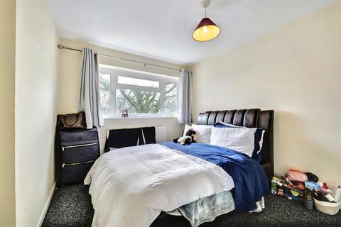 82 Stanley Road, Nuneaton, CV11 5ER