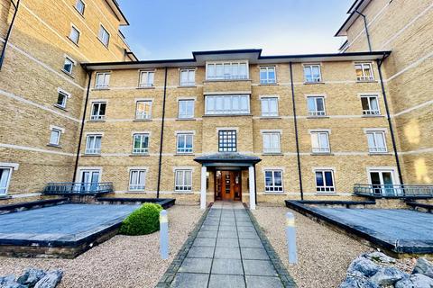 2 bedroom flat for sale, Hunter Lodge, London W9