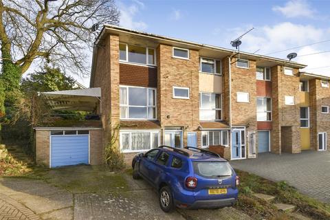 4 bedroom end of terrace house for sale, Green Acre, Hampshire GU11