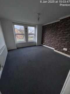 1 bedroom flat to rent, Slatey Road, Prenton CH43