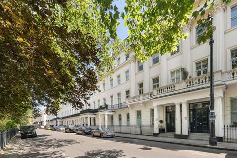 3 bedroom flat for sale, Eaton Square, London SW1W