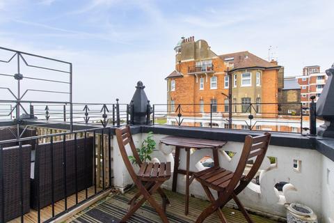 1 bedroom flat for sale, Second Avenue, Cliftonville, CT9