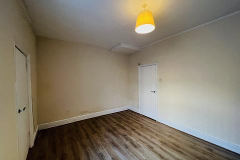 3 bedroom terraced house for sale, 3 bed house in L15 - vacant- No Chain