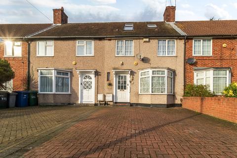 3 bedroom terraced house for sale, Watling Avenue, Edgware, HA8