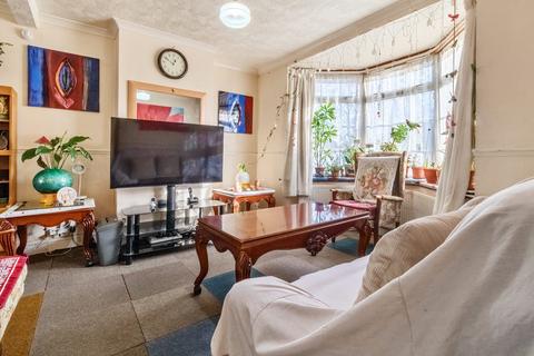 3 bedroom terraced house for sale, Watling Avenue, Edgware, HA8