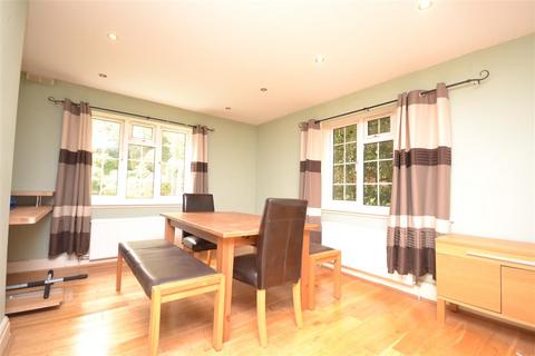 3 bedroom apartment for sale, Herga Court, Sudbury Hill, Harrow on the Hill