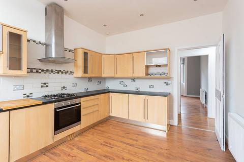 3 bedroom flat for sale, 77B Pilmuir Street, Dunfermline, KY12 0LN