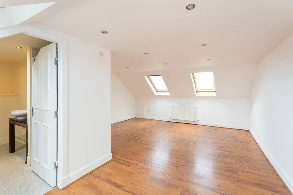 MFL2236639 001.jpg