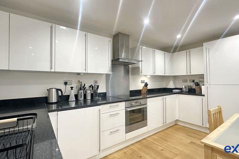 2 bedroom apartment for sale, Hornsey Lane, London N6