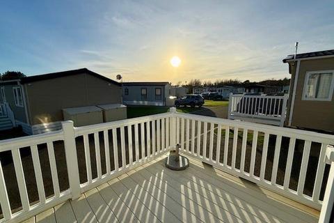 2 bedroom static caravan for sale, Par Sands Coastal Holiday Park