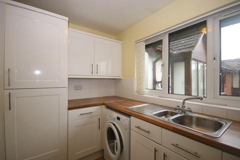 2 bedroom flat to rent, Hospital Lane, Bedworth, CV12 0PE