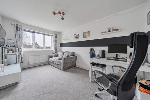 1 bedroom flat for sale, Courtlands Close, Watford WD24 5GT