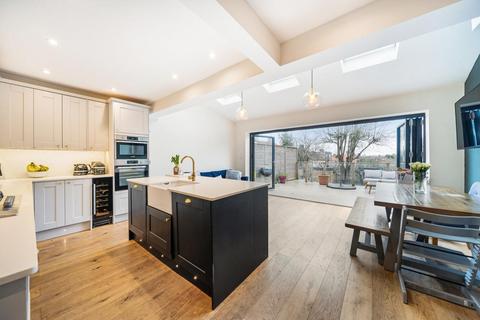 65 Covington Way, London, SW16 3SF