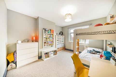 65 Covington Way, London, SW16 3SF