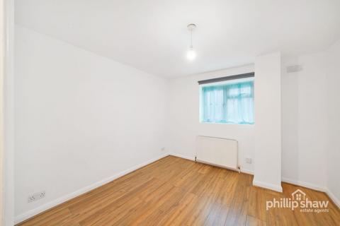 66a Whitefriars Avenue, Harrow, HA3 5RN