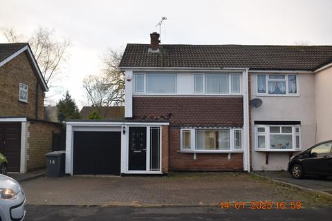 3 bedroom semi-detached house to rent, Greenway, Nuneaton CV11