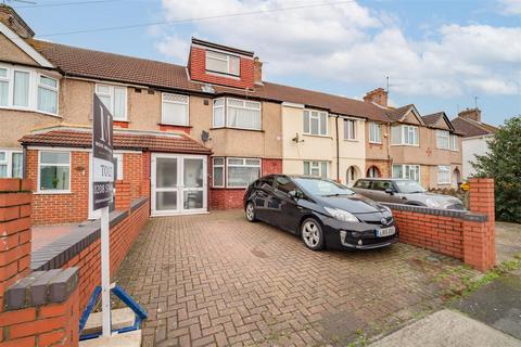 4 bedroom terraced house for sale, Waye Avenue, Hounslow TW5