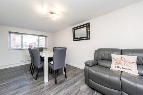 16 Fircrest Way, Wath Upon Dearne, Rotherham, S63 7GL