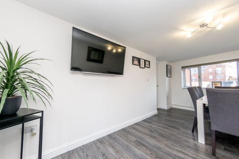 16 Fircrest Way, Wath Upon Dearne, Rotherham, S63 7GL