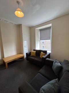 2 bedroom flat to rent, Blackness Street, City Centre DD1