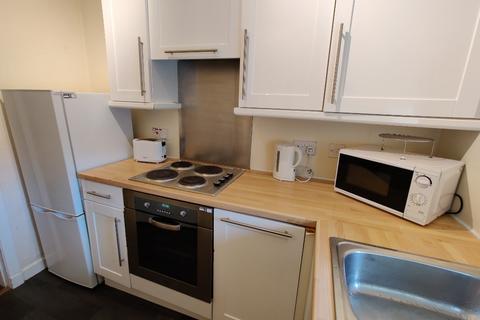 2 bedroom flat to rent, Blackness Street, City Centre DD1