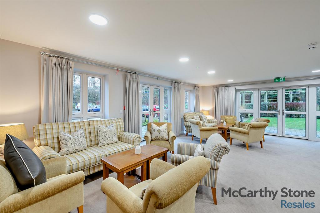 Homeowners Lounge