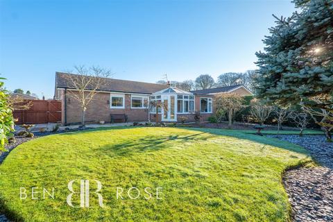 3 bedroom detached bungalow for sale, Firbank, Euxton, Chorley